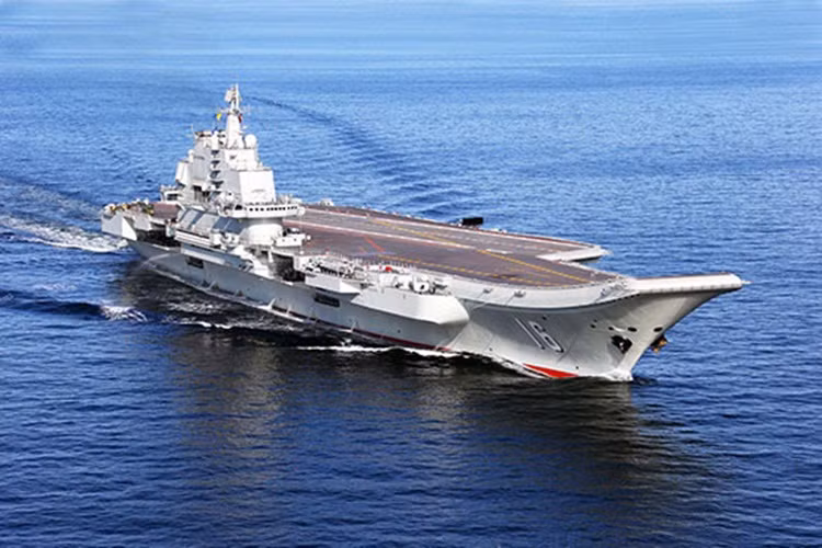 Tau san bay Trung Quoc: “Ga que an quan coi xay”?-Hinh-2