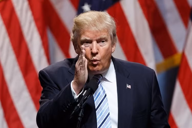 Tan cong Syria, ong Trump lam dao lon quan he My-Nga-Trung