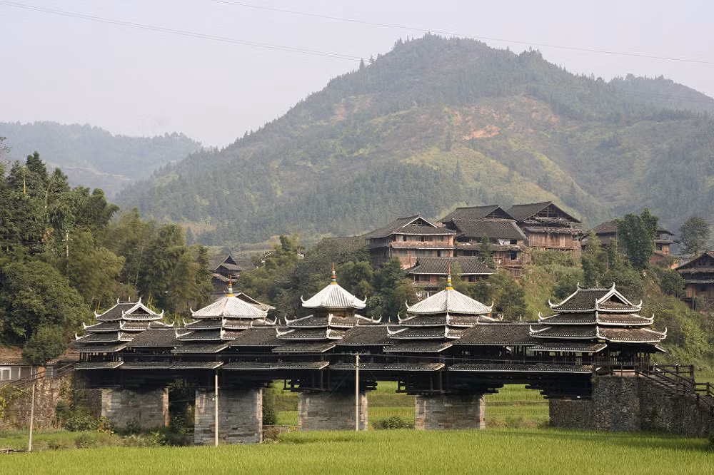 Cầu Phong Vũ ở Trung Quốc.