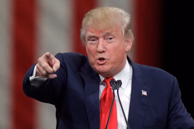Lieu ong Trump co tiep noi truyen thong biet lap My?