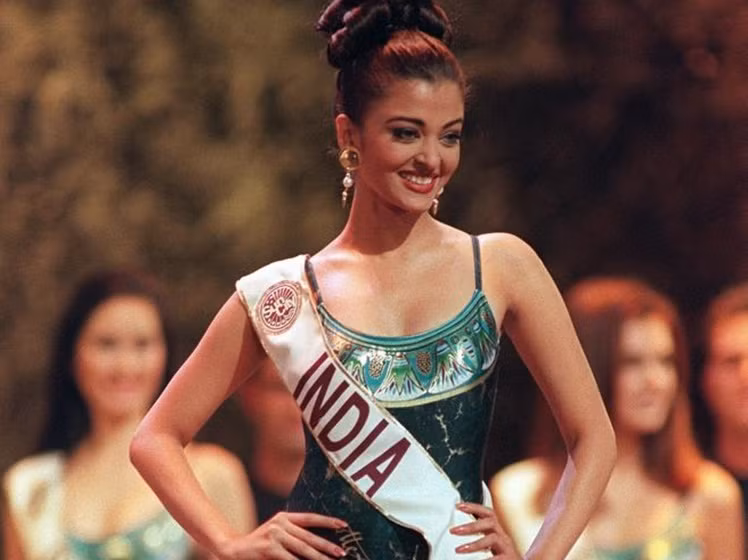 Hoa hậu Thế giới 1994: Hoa hậu Aishwarya Rai của Ấn Độ.