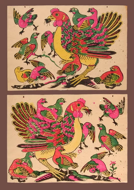 Hai phiên bản phổ biến của tranh "Đàn gà mẹ con".