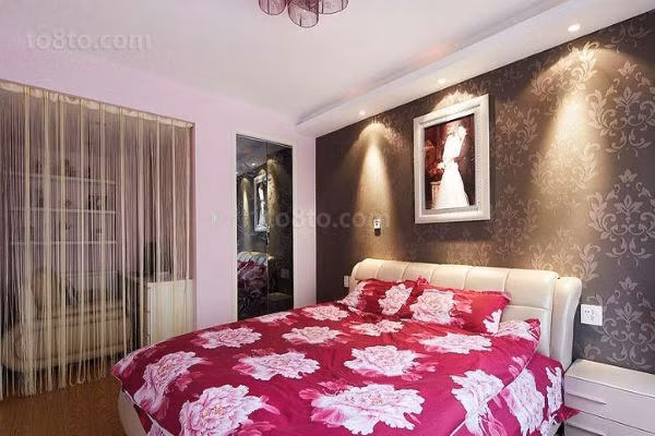 Giường không chỉ là nơi nghỉ ngơi mà còn là tải thể (vật chịu tải trọng) nên việc kê chắc chắn sẽ ảnh hưởng rất lớn. Giường kê không ngay ngắn cũng giống như trái tim của người đàn ông trong gia đình luôn dao động, không ổn định. 