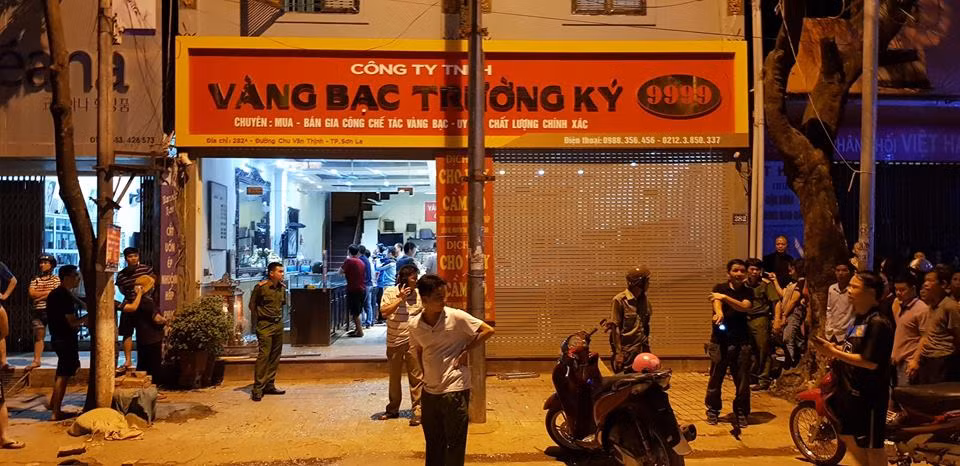 Bat duoc doi tuong thu 3 vu cuop tiem vang o Son La