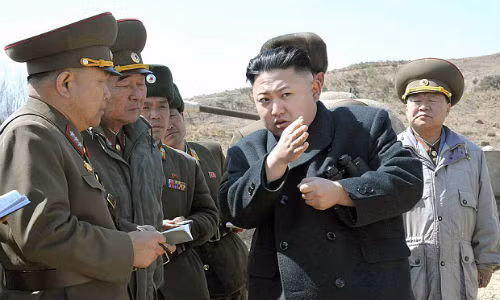 Ông Kim Jong-un ra lệnh sẵn sàng chiến đấu (*) Ong Kim Jong-un ra lenh san sang chien dau (*)