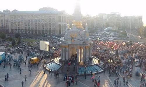 Ukraine “cang” nhu day dan: Kiev va Donetsk deu bieu tinh