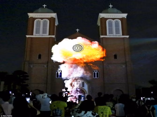 Le tuong niem 74.000 nan nhan bom nguyen tu o Nagasaki-Hinh-4