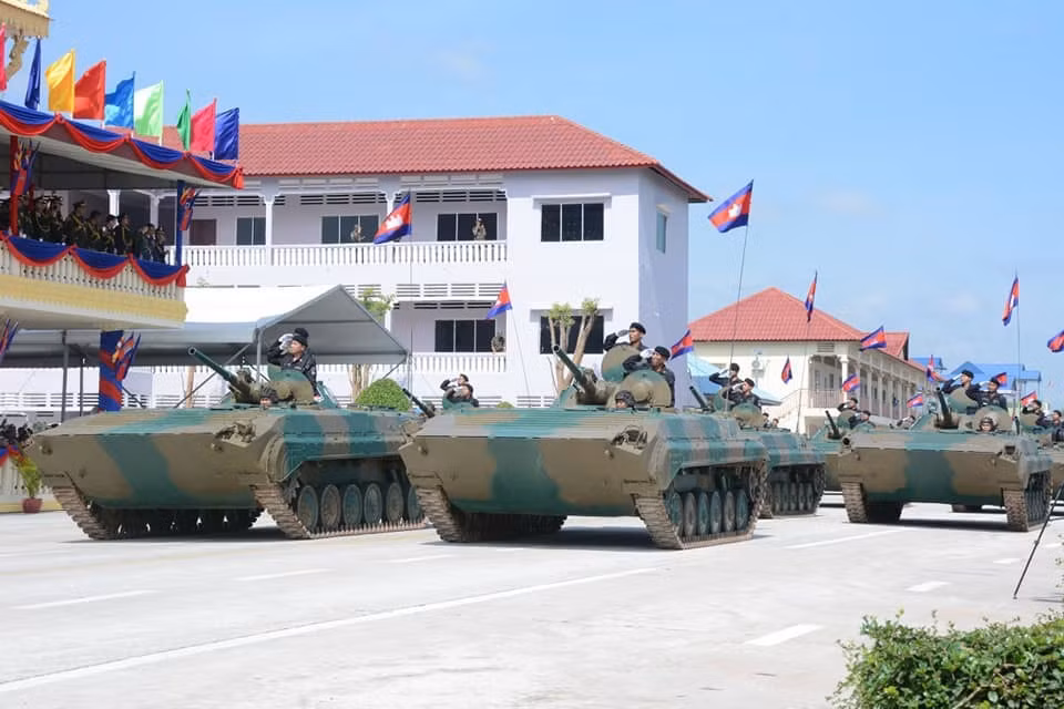 Xe chiến đấu bộ binh BMP-1. Theo một số nguồn tin, cả Quân đội Campuchia chỉ sở hữu 70 xe BMP-1. Nguồn ảnh: bmpd