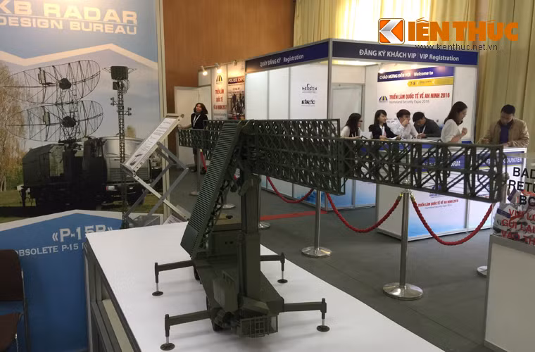 Hệ thống anten của Vostok-3D nhìn rất đồ sộ, chúng có khả năng phát hiện mục tiêu ở cự ly tối đa đến 360km.