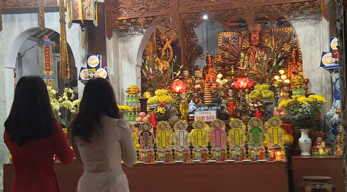 Chua Hien - noi linh thieng huyen bi giua long Pho Hien-Hinh-2