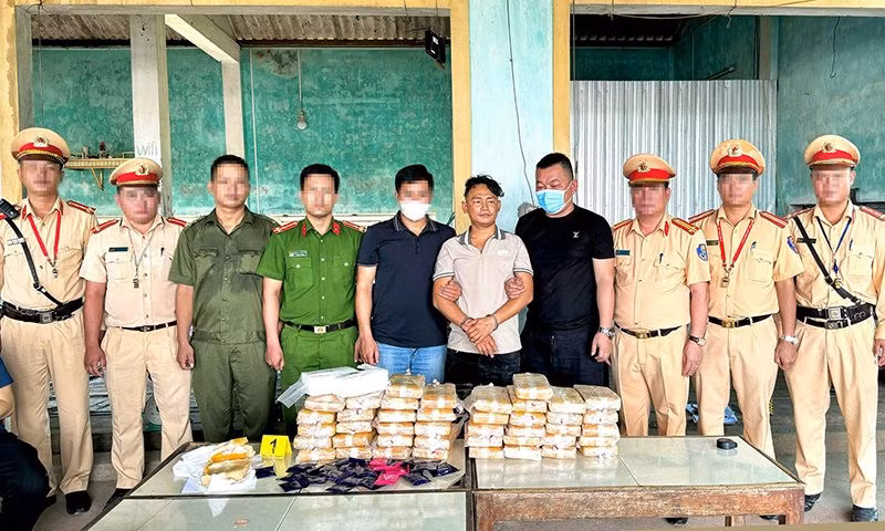 Quảng Bình: Triệt phá đường dây vận chuyển ma túy xuyên quốc gia Quang Binh: Triet pha duong day van chuyen ma tuy xuyen quoc gia