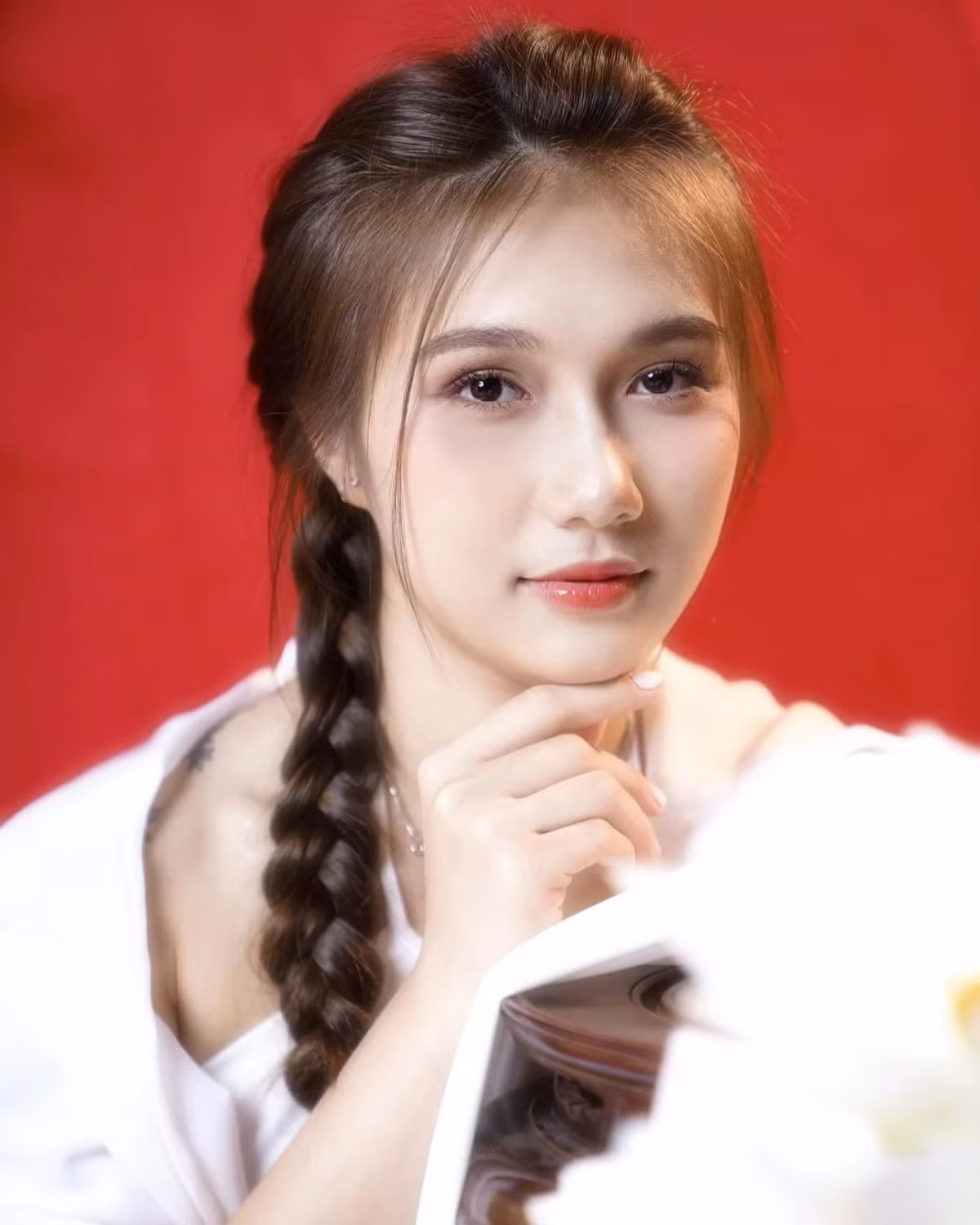 Những hình ảnh và thông tin về cô nàng cũng nhanh chóng được chia sẻ trên nhiều hội nhóm yêu mến bóng chuyền.