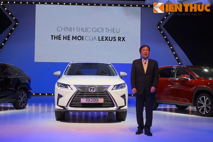 Vào chiều ngày 12/1/2016 tại Hà Nội, Toyota Việt Nam đã tổ chức lễ ra mắt chính thức chiếc SUV hạng sang Lexus RX 2016 thế hệ mới, sau khi trưng bày lần đầu tại Thế giới ở triển lãm New York tháng 4/2015 và tại Triển lãm ôtô Việt Nam hồi tháng 10/2015.