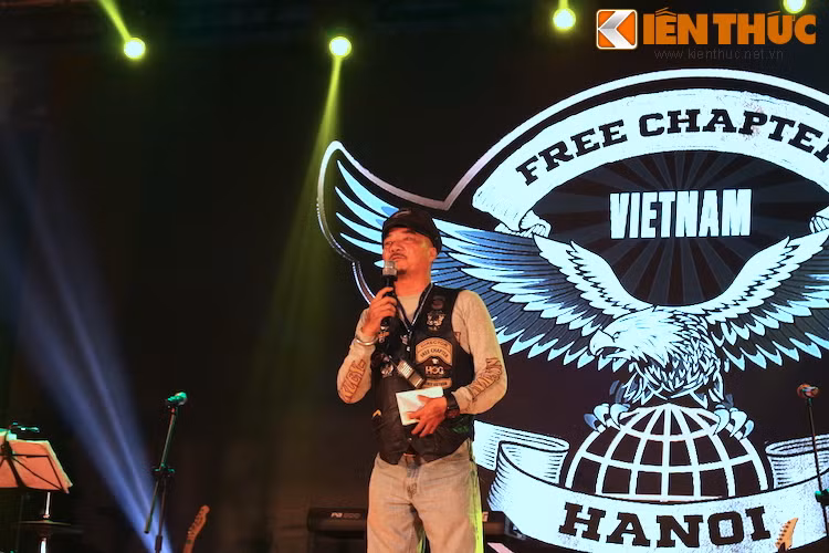 Với nguyên tắc " không vướng bận theo những quy định của các tổ chức địa phương được đại lý phân phối xe Harley-Davidson tài trợ", Hanoi Free Chapter đã thu hút được một lượng lớn những người chơi Harley-Davidson tự do và thực hiện nhiều hoạt động có ý nghĩa trong năm qua.