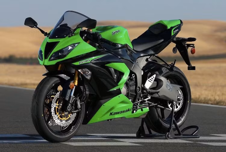 Sự trở lại của sportbike 600cc: Một 2 năm trở lại đây, phân khúc sportbike 600cc đang có xu hướng bị "thoái trào" mạnh do những biker thường mua một chiếc superbike 1000 cc đã qua sử dụng, thay vì chọn một chiếc 600 cc mới và sau đó không lâu sẽ nâng cấp lên 1000 cc.
