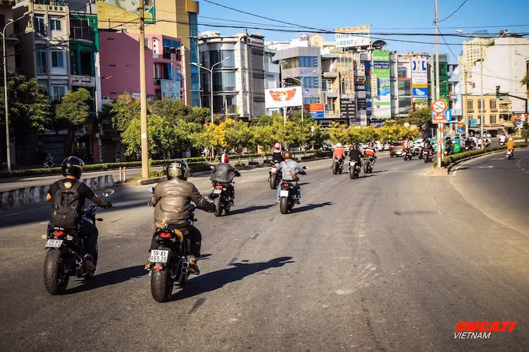 Thực hiện các hoạt động thiện nguyện cũng sẽ là một trong những yếu tố được D.O.C Hà Nội và Sài Gòn ưu tiên trong tương lai, giúp không chỉ gắn kết cộng đồng những người anh em sở hữu xe Ducati mà còn đóng góp cho xã hội ngày càng vững mạnh.