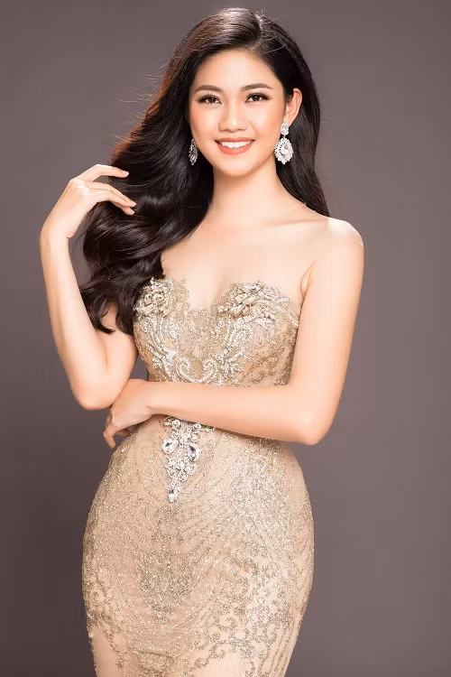 Á hậu Thanh Tú.