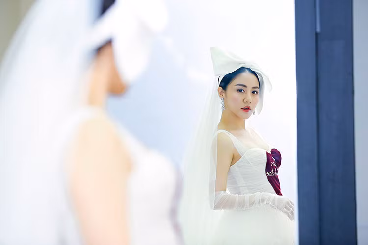 Hiện tại, Văn Mai Hương đảm nhận vai trò huấn luyện viên chương trình “Trời sinh một cặp”.