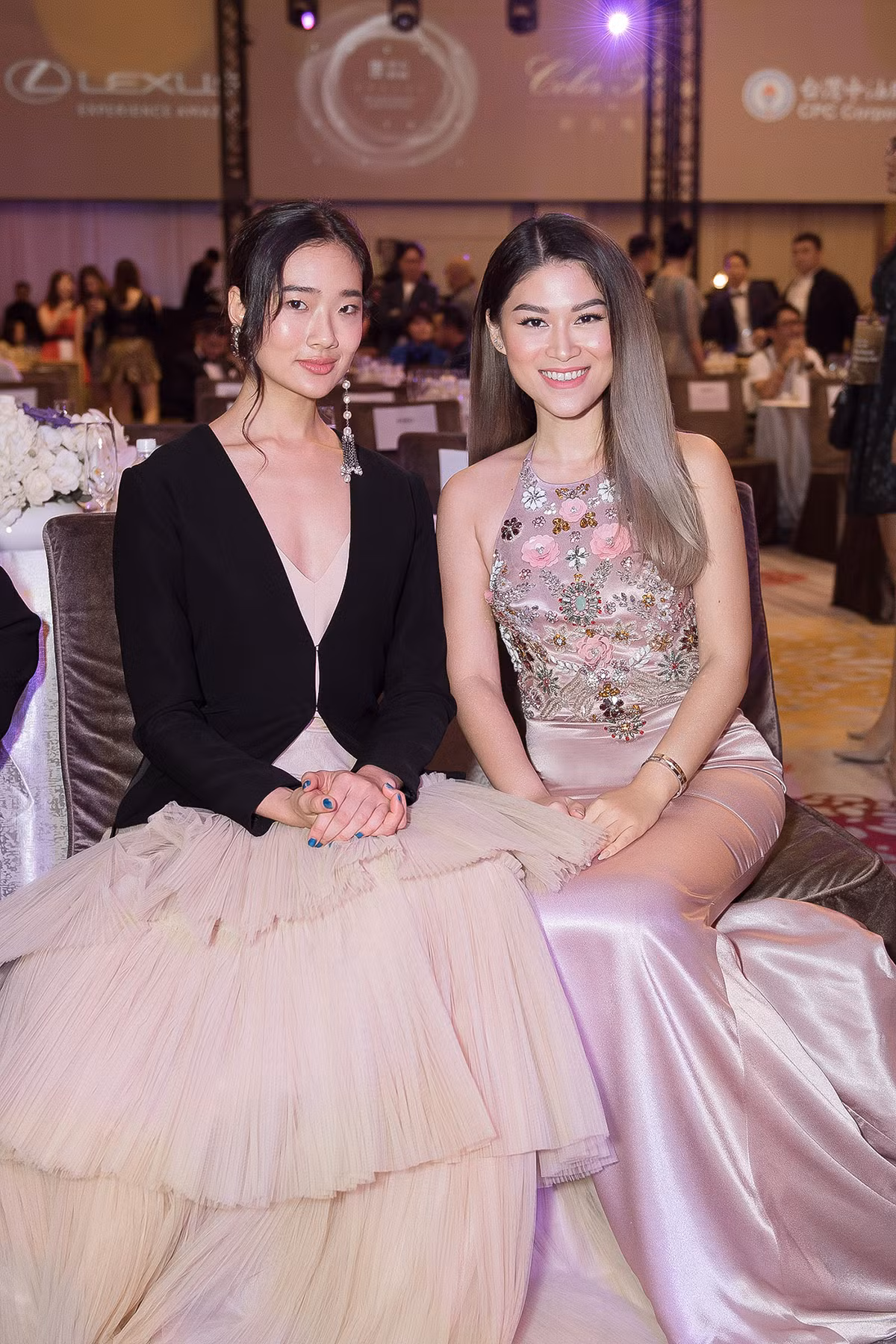 Trong phim, Ngọc Thanh Tâm đảm nhận vai nữ chính, cô gái tật nguyền vừa ngây thơ, dịu dàng nhưng cũng đầy dữ dội, quyết liệt khi đối mặt với những biến cố của cuộc đời. Vai diễn không chỉ lột tả những xung đột nội tâm của nhân vật mà còn có những cảnh nóng.