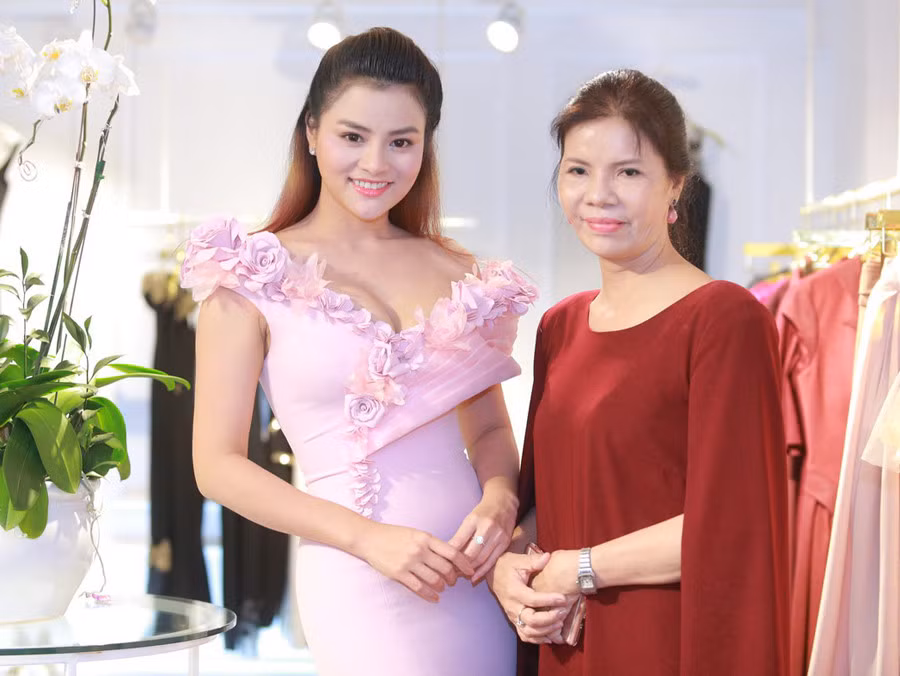 Sieu mau Viet tung bi ong trum Hollywood ga gam gio ra sao?-Hinh-2