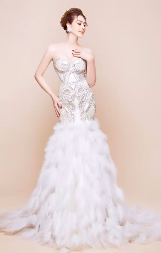 Bộ ảnh mới của Lâm Chi Khanh vào ngày 8/3 vừa qua.