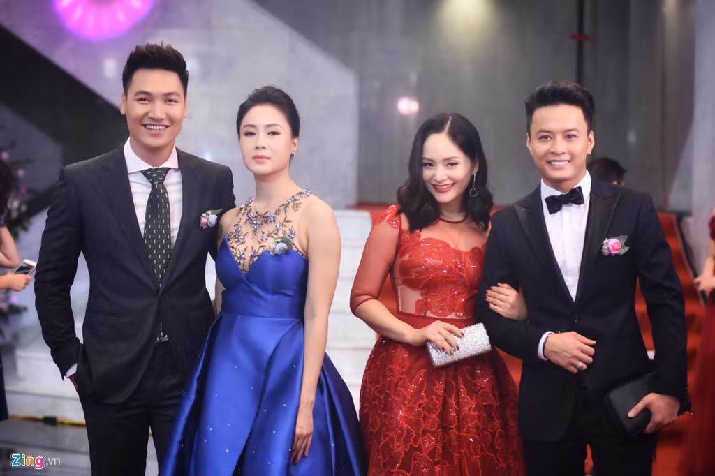 Mạnh Trường, Hồng Diễm, Lan Phương và Hồng Đăng thời gian qua được khán giả quan tâm với bộ phim Cả một đời ân oán. Cả bốn diễn viên đều nhận những đề cử quan trọng tại VTV Awards. Ở những tập cuối phim, diễn xuất của Hồng Đăng - Lan Phương đặc biệt được khán giả khen ngợi.