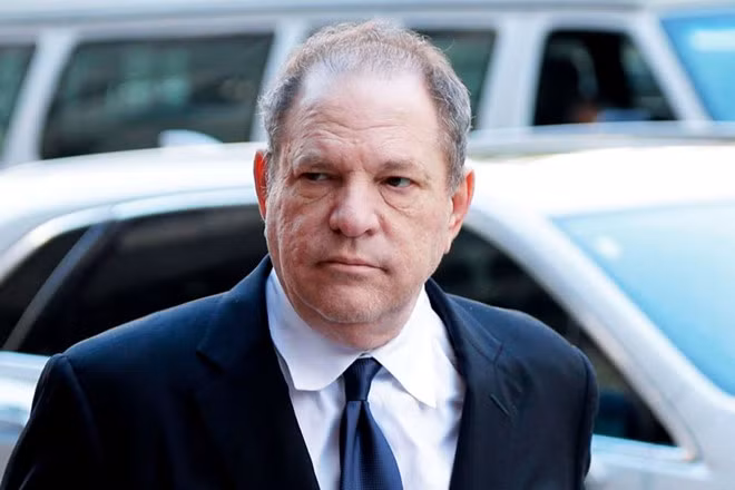 Harvey Weinstein chính thức lên tiếng về hành vi phạm tội tình dục.