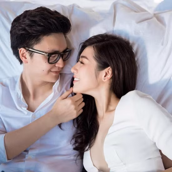 Tú Anh hiện đang rạng ngời hạnh phúc.