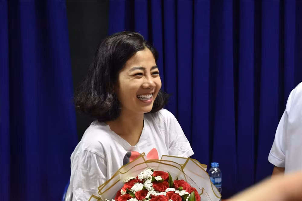 Mai Phuong rang ro xuat vien sau thoi gian dieu tri ung thu