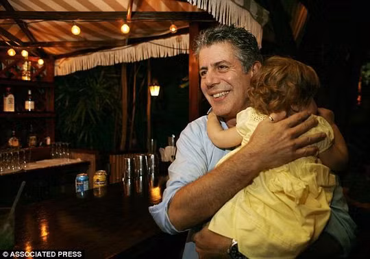 Anthony Bourdain để phần lớn tài sản cho con gái.
