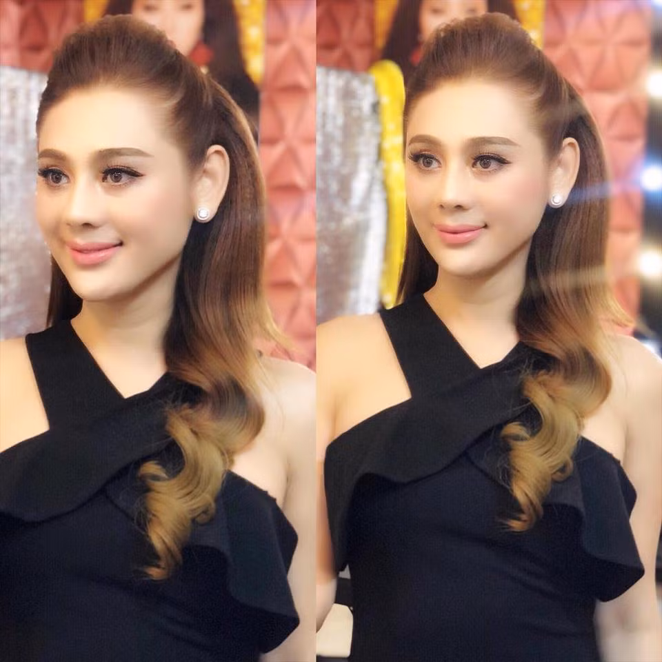 Trước đó, bố mẹ của nữ ca sĩ khiến cộng đồng ngỡ ngàng khi tặng của hồi môn cho con gái trong ngày trọng đại cuộc đời. Bố mẹ ca sĩ tặng cô biệt thự ba tầng cỡ 7 tỷ tại quận 4, TP HCM. Ngoài ra, gia đình giúp cô 500 triệu đồng tiền mặt để lo đám cưới.