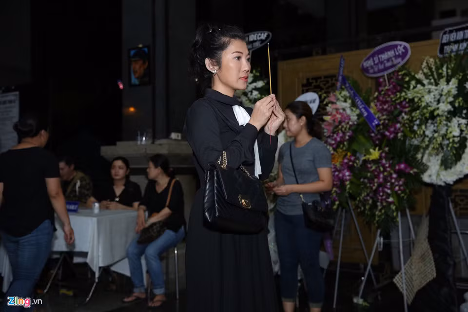 Kim Phượng cho hay từng đóng chung với cố nghệ sĩ nhiều phim và luôn trân trọng tài năng, tâm huyết với nghề của anh.