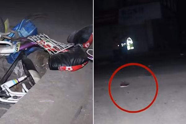 Chiếc xe điện và một bên giày của cậu bé văng ra sau khi bị xe tông. Ảnh: AsiaWire