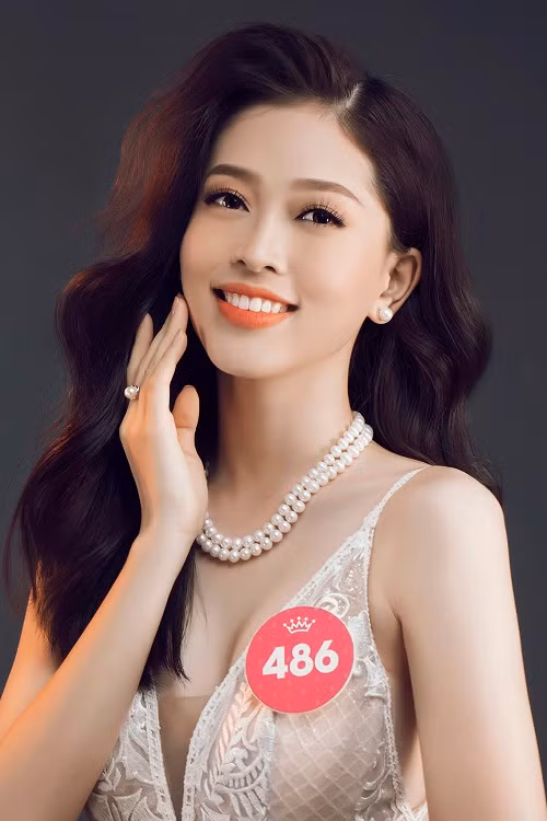 Bùi Phương Nga cũng là một trong những gương mặt được đánh giá cao tại cuộc thi năm nay.