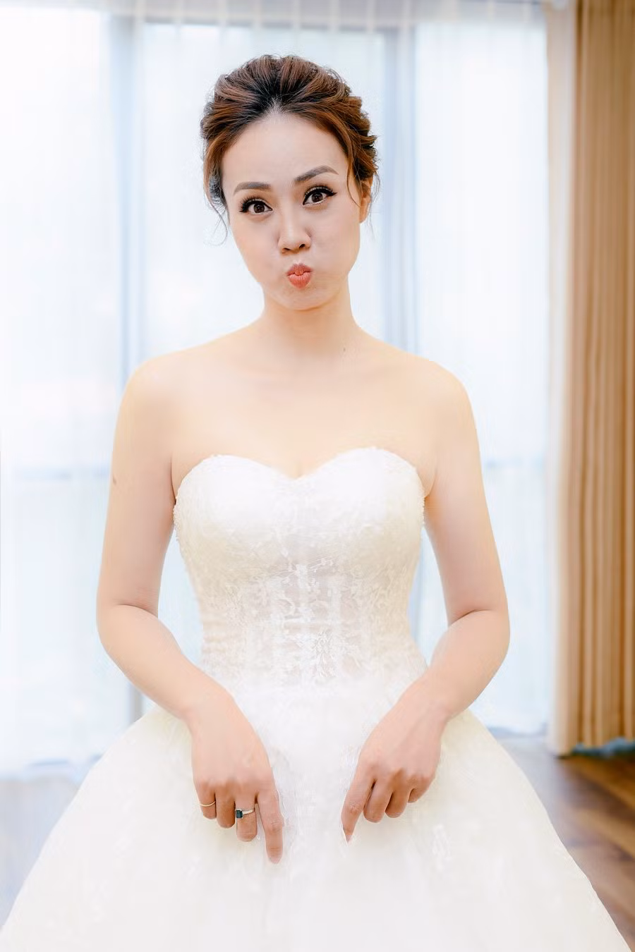 Sống cùng nhau, Công Lý bảo anh thích Ngọc Hà bởi sự "tồ tẹt" và chính sự "tồ tẹt" đó mà 2 người gắn bỏ được với nhau. "Nếu là người khác, cứ suy tính trước sau thì không sống được với tôi đâu", Công Lý chia sẻ.