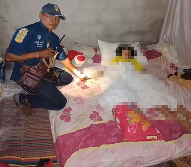 Bé gái tử vong sau khi bị rắn hổ mang cắn.