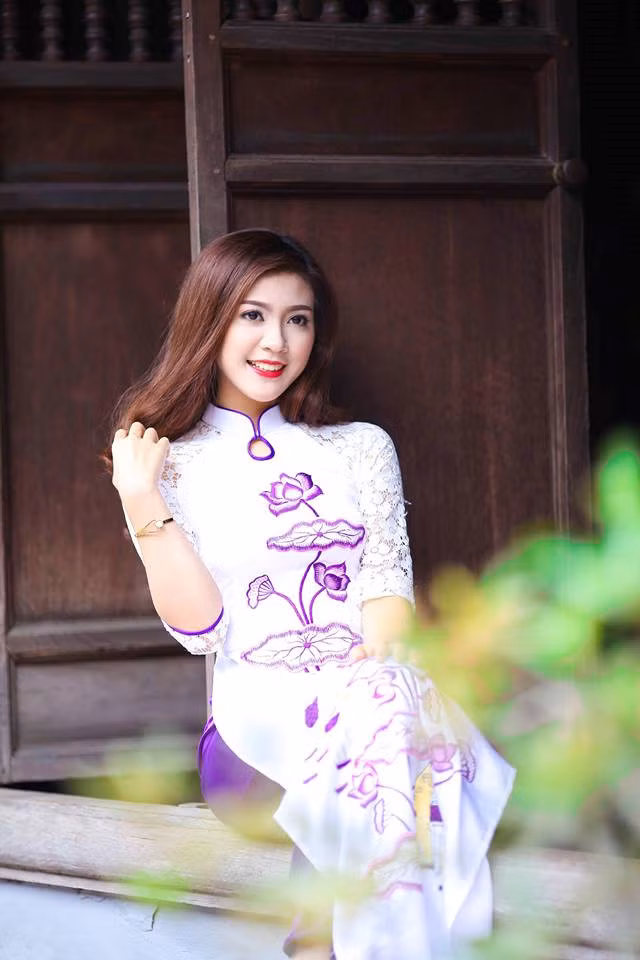 Cư dân mạng nhận xét Thu Hằng sở hữu vẻ ngoài tươi trẻ và ngọt ngào. Sau chương trình Tiên tri nước Nga, cô nhận được sự quan tâm của nhiều khán giả hơn. Không ít độc giả khẳng định thích xem chương trình chỉ để ngắm MC nữ và không quan tâm tới dự đoán về tỷ số.