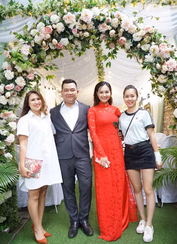 Đám cưới của học trò Đàm Vĩnh Hưng và quản lý được tổ chức tại Vĩnh Phúc.