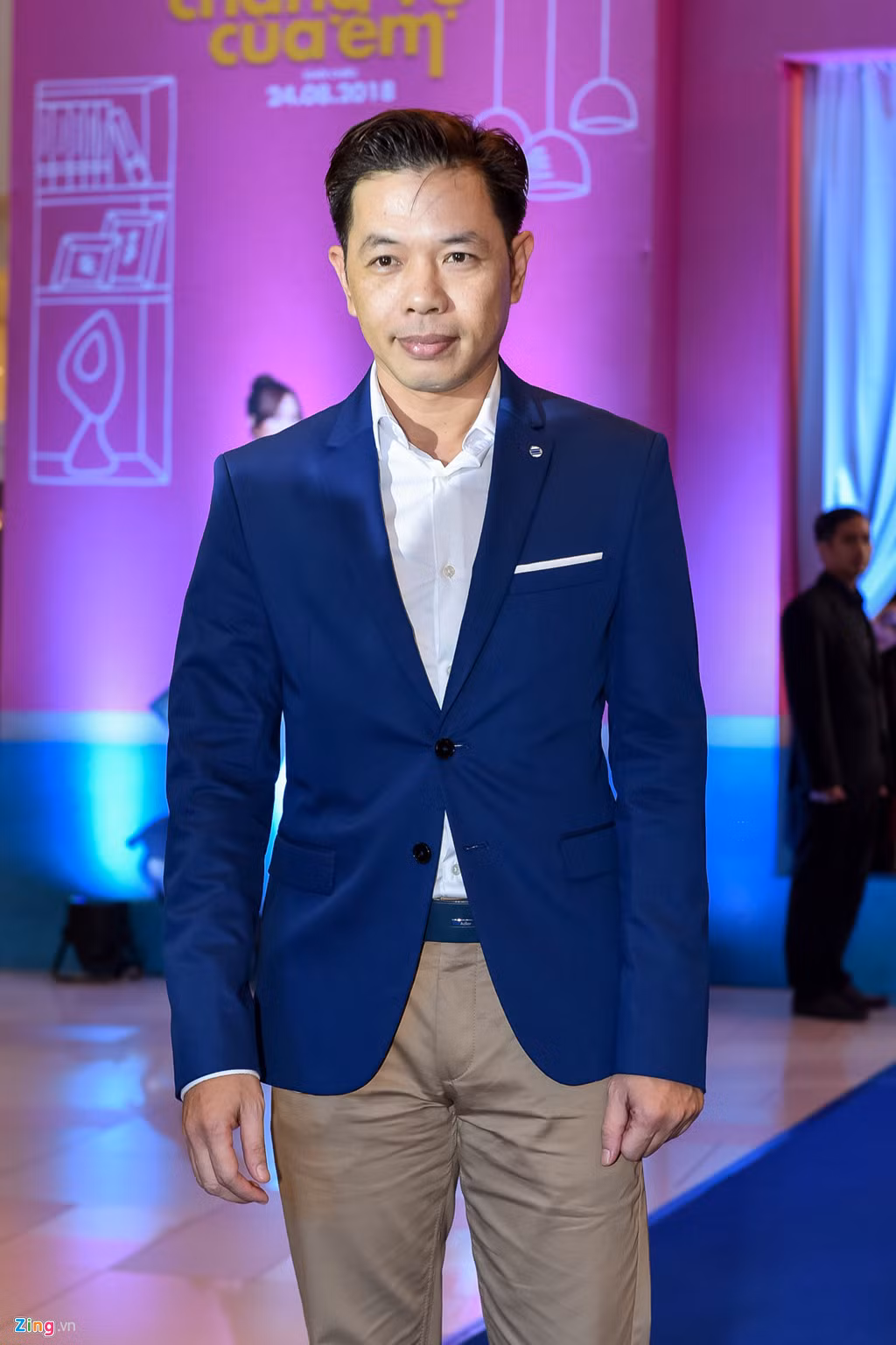 Trong Chàng vợ của em, Thái Hòa sẽ có vai diễn hoàn toàn khác so với trước đây. Anh hóa thân thành một soái ca đúng chuẩn, chứ không khờ khạo hay có tính cách nữ tính như hình ảnh quen thuộc với khán giả. Nam diễn viên hài khẳng định luôn tin tưởng ở Charlie Nguyễn nên chỉ cần đạo diễn ngỏ lời, anh sẽ dồn tâm sức tham gia.