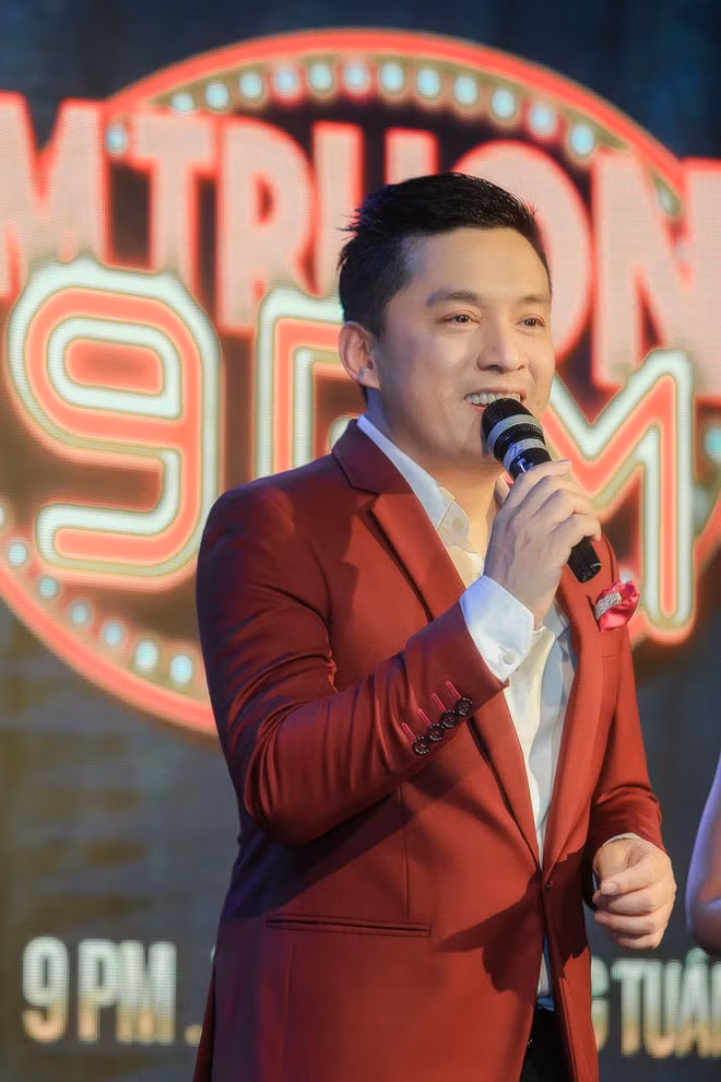 Chia sẻ về dự án mới - "Lam Trường 9PM Live", nam ca sĩ cho biết, cứ vào thứ 6 hàng tuần, anh sẽ ra mắt một MV mới là tổng hợp những ca khúc hit từ thuở mới vào nghề, được cover theo phong cách hoàn toàn mới. Ngoài ra, anh Hai còn lên kế hoạch ra mắt bài hát mới, kết hợp quay MV ở nhiều nước trên thế giới.