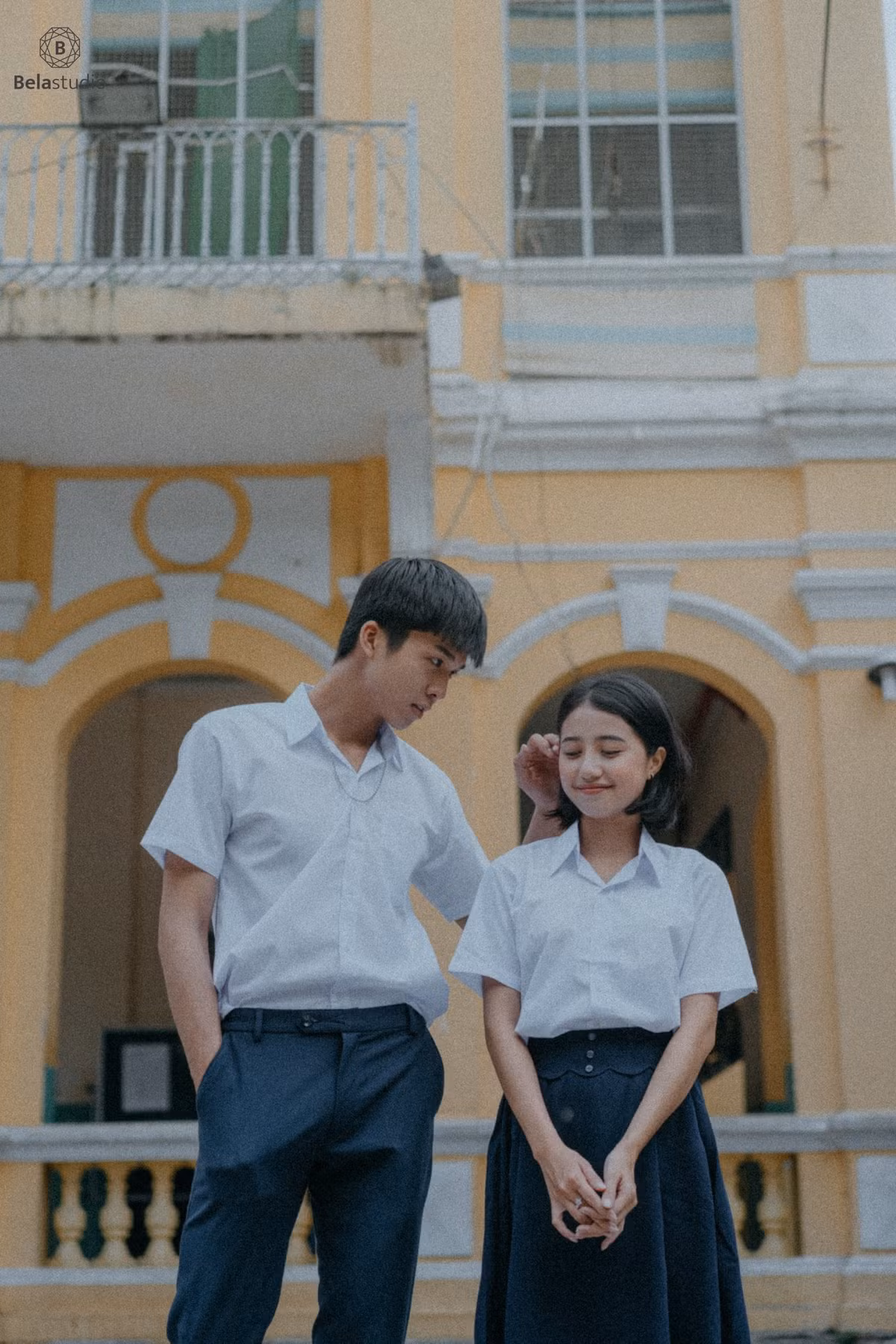 Nhìn cặp đôi dễ thương với vẻ đẹp trong sáng, nhẹ nhàng, cư dân mạng dành nhiều lời khen tặng.
