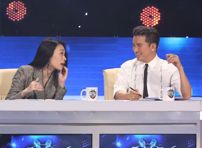 Cặp đôi khiến nhiều khán giả thích thú khi liên tiếp tung hứng và dành cho nhau những lời có cánh qua lại.