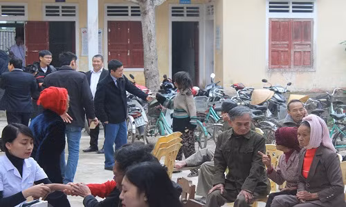 Cong ty CP Duoc pham Quoc te Abipha ” Chung tay ket noi - Chia se yeu thuong”-Hinh-2