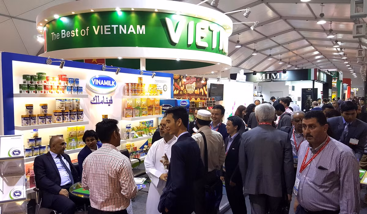 Vinamilk ky hop dong xuat khau tri gia hang chuc trieu USD