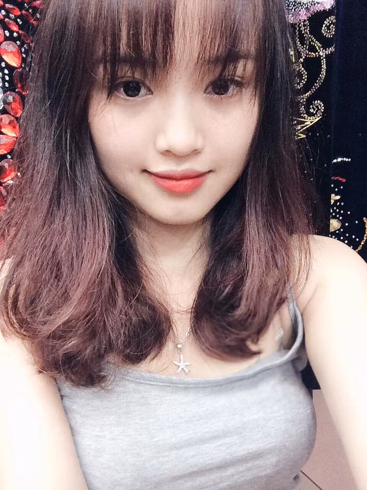 Ngoài ra, Nguyễn Phương cũng nhân câu chuyện của mình để nói rộng ra về việc các chị em nên học cách cân đối thời gian, vừa chăm sóc sức khỏe thai sản tốt, vừa có thời thời gian để chăm sóc bản thân là điều tốt nhất, nên làm nhất.