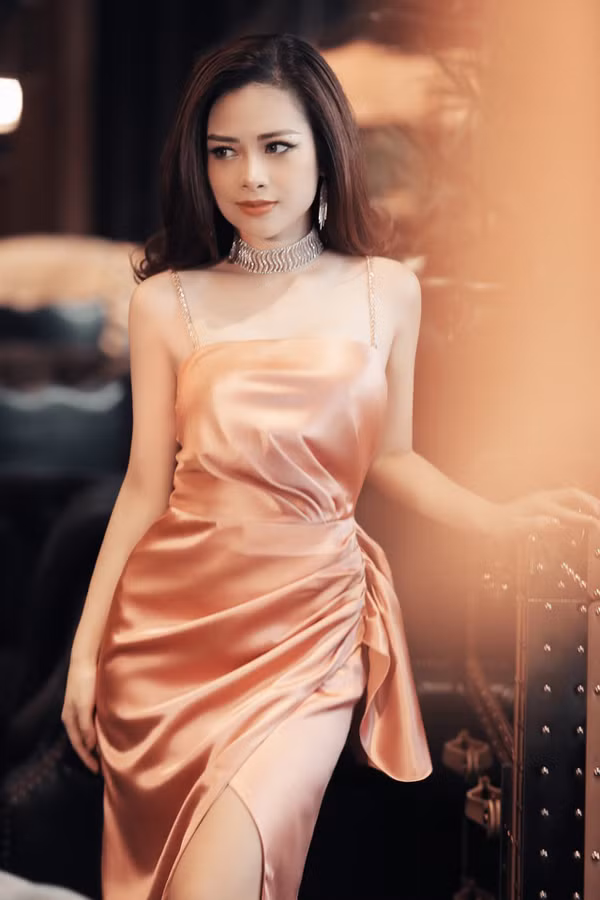 Cô cho rằng đây là sự thay đổi cần thiết và phù hợp với lứa tuổi cũng như định hướng hình ảnh của mình.