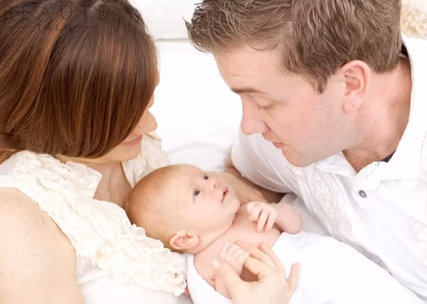 Ngay cả khi sau sinh em bé thời gian dài, chị em cố gắng tránh sử dụng những vật dụng này. Nếu bắt buộc phải dùng, nên mở cửa sổ để thông gió, tránh dư lượng hóa chất trong không khí thâm nhập vào cơ thể.