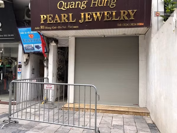 Hà Nội cách ly nhà 88 Hàng Gai: Hàng xóm phòng dịch như nào? Ha Noi cach ly nha 88 Hang Gai: Hang xom phong dich nhu nao?