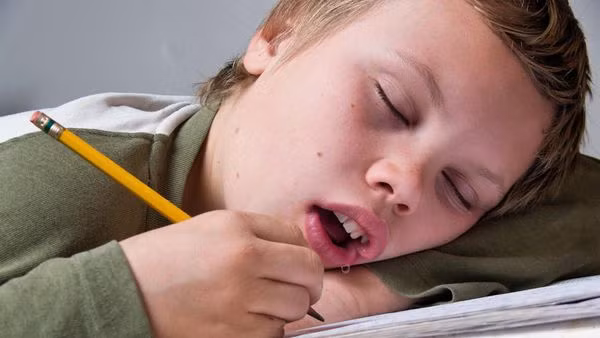 Bản thân chứng ngưng thở khi ngủ rất nguy hiểm. Nó cũng được xem là có thể gây ra các vấn đề khác như tim, gan và trao đổi chất.