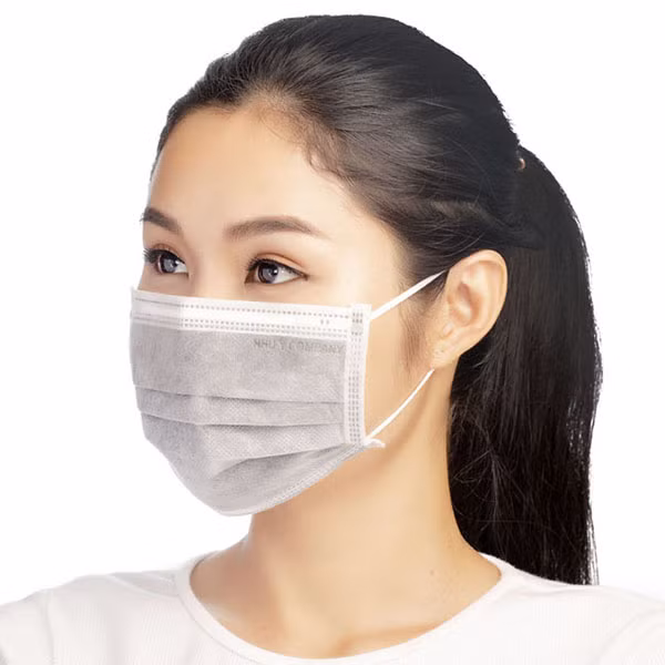 Bên cạnh đó, khẩu trang cũng cần được thay khi xuất hiện mùi đặc biệt.